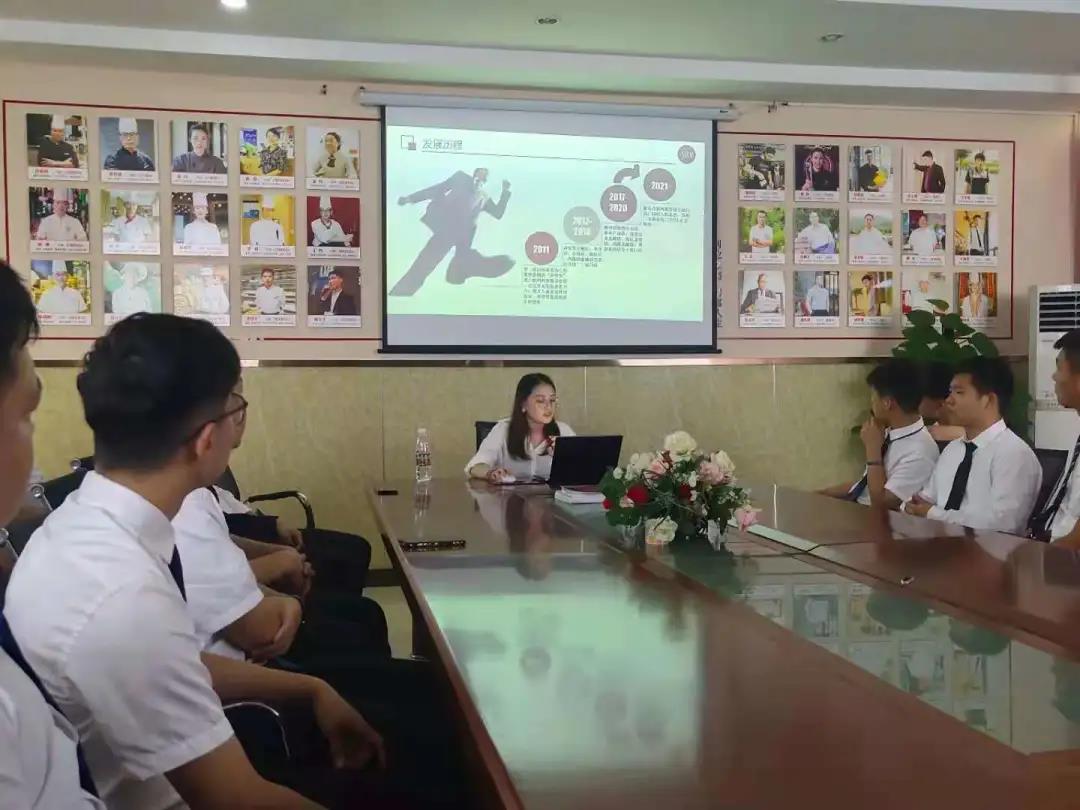 招聘动态|杭州青菁餐饮来我校招聘