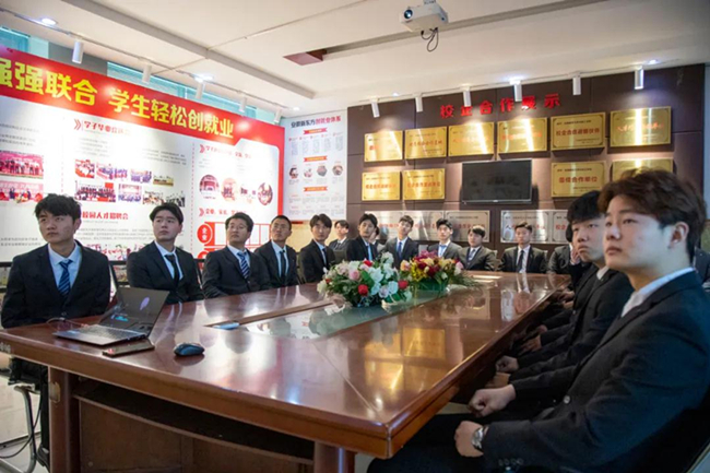 江苏小厨娘来我校招聘厨房一线工作人员