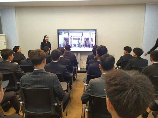 安庆君澜豪庭酒店来我校举办专场招聘会