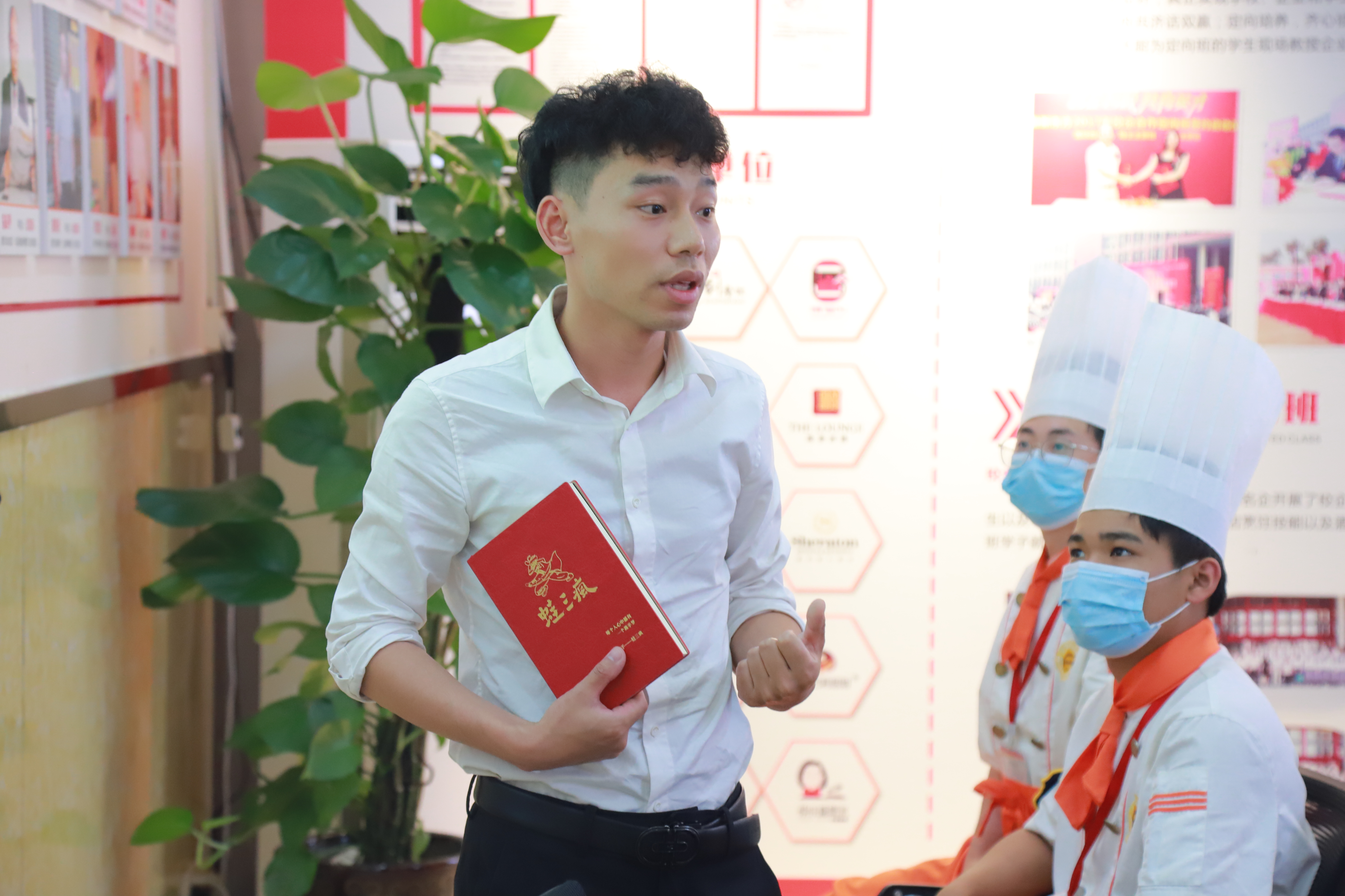 就业欢送会|愿此去前程似锦,相逢依旧如故