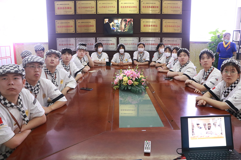 企业宣讲会 | 让学子就业无忧,赢在校园!