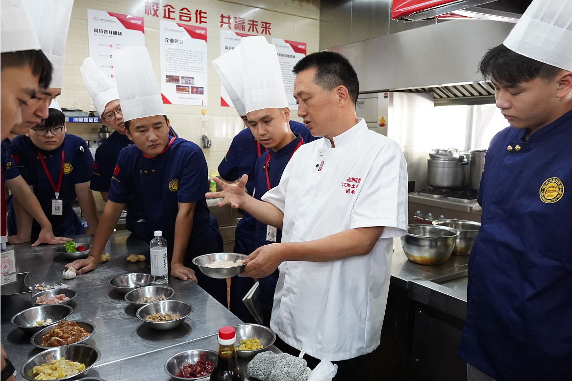 【企业进校园】这个课堂有点燃!