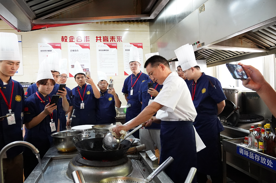 【企业进校园】这个课堂有点燃!