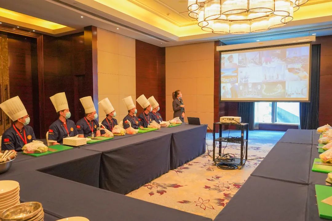 走进企业,展望未来 | 安徽新东方赴香格里拉观摩学习!