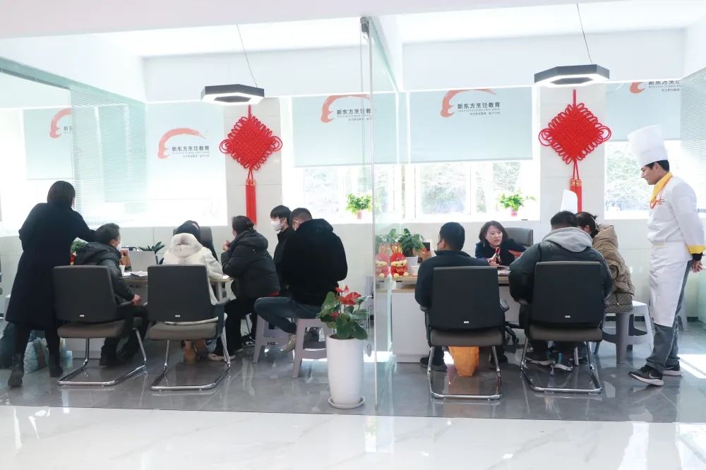 安徽新东方开学啦!带你看看开学报名现场