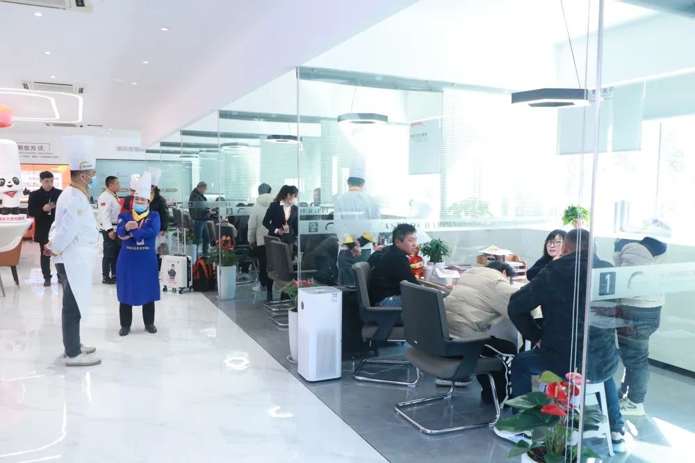 安徽新东方开学啦!带你看看开学报名现场