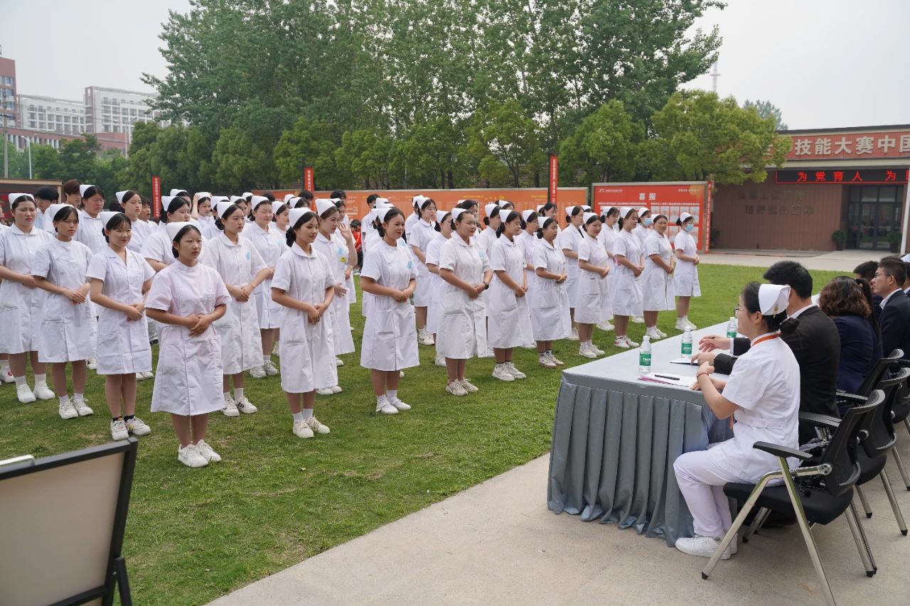 奉献天使爱心,护佑校园健康,5.12,为他们点赞